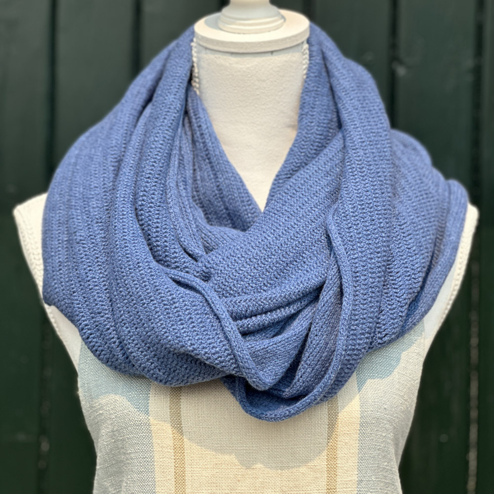 infinity scarf and slouch hat-4