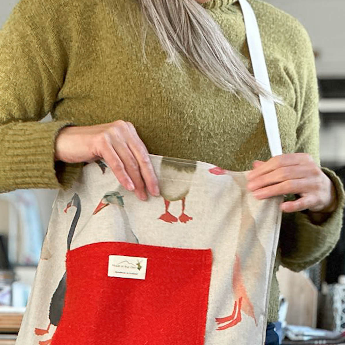 handmade in scotland tote bag from uk fabric and harris tweed (8)
