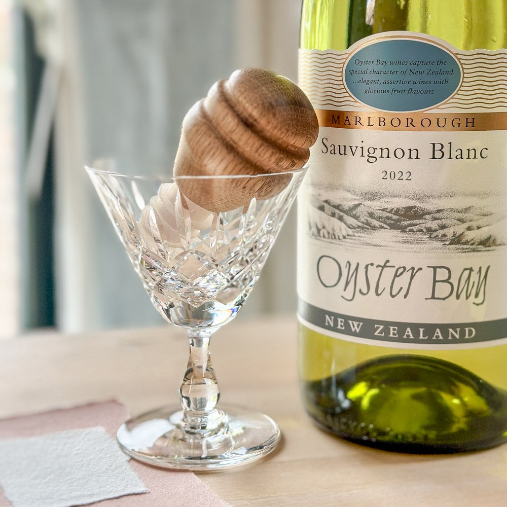 Oak bottle stopper