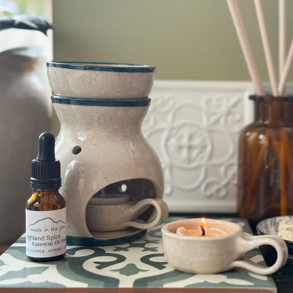 ceramic oil burners and ceramic tealight cup staged