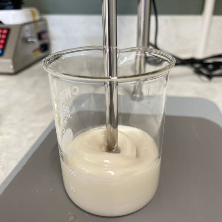 mixing an olegel on the overhead stirrer