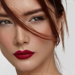 Ola Ros blog on makeup made up face