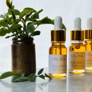 Ola Ròs Scottish Natural Skincare Oil Cleanser balance mini samples sizes.